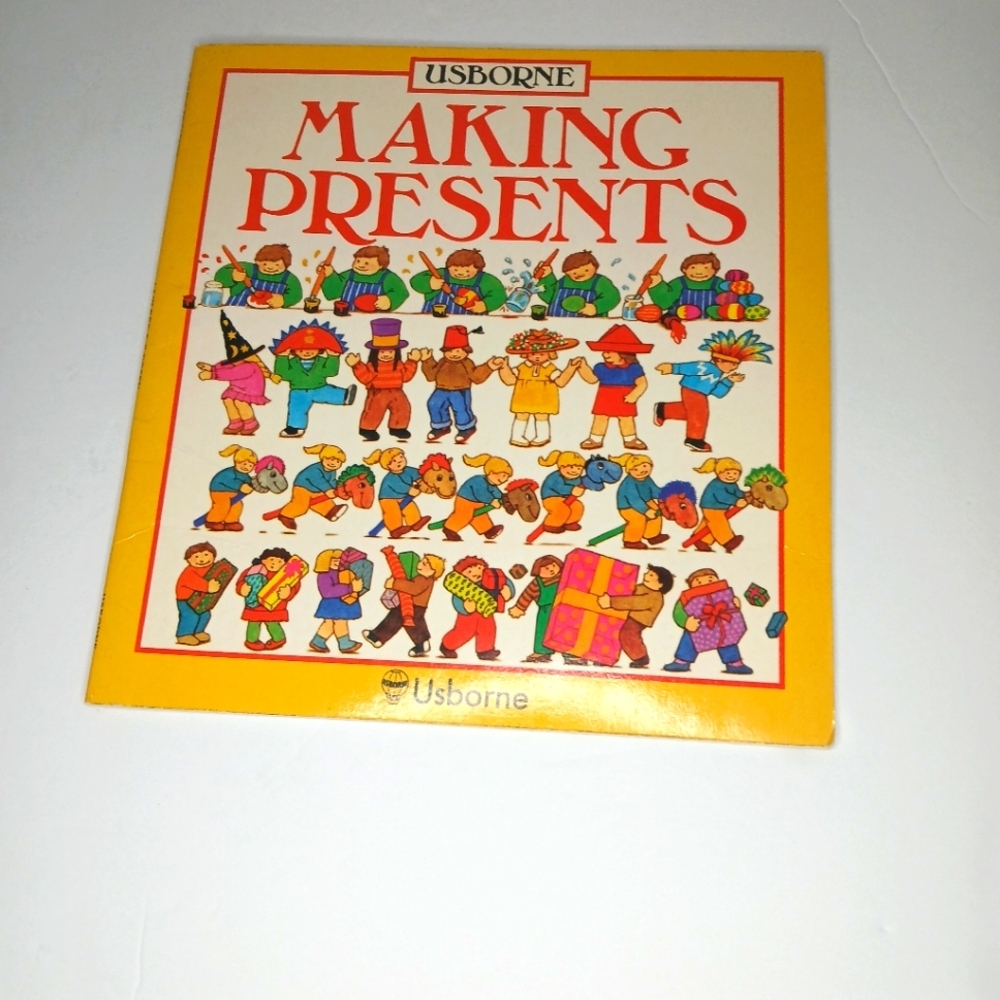 🛍 Making Presents Book Colorful Illustrations